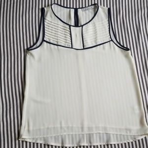 NWOT Chloe K Sleeveless Blouse